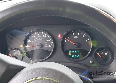 2013 Jeep Patriot Latitude z USA, uszkodzony, nr VIN 1C4NJRFB2DD177549